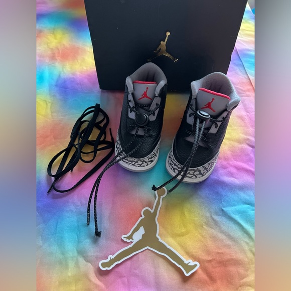 Brand New Baby Jordan 3 Retro BT size 7C Rare Find Black Fire Red Cement Grey - Picture 2 of 8